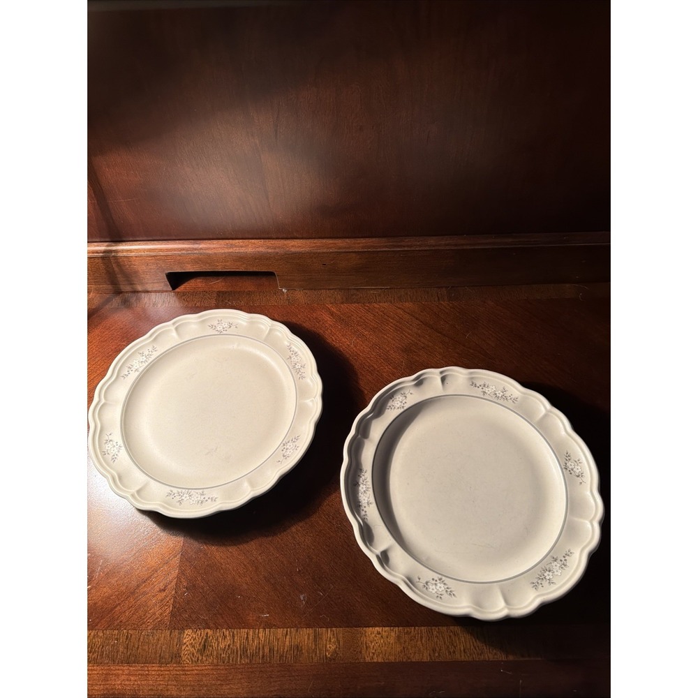 2 Pfaltzgraff "Christmas Heirloom " 10 1/2 Inch Dinner Plate